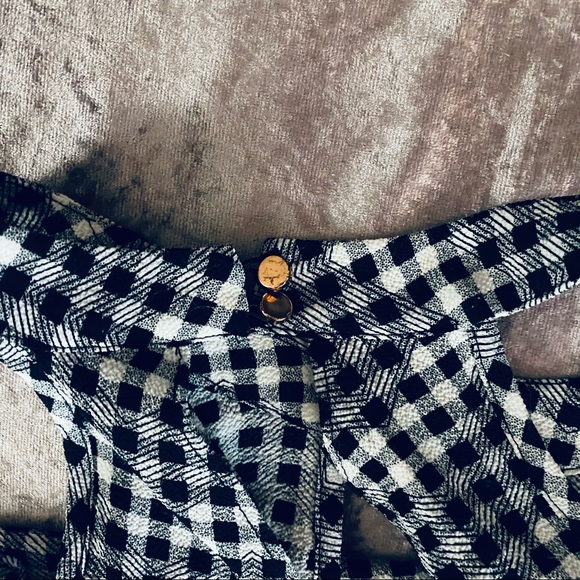 Candies B & W Gingham Cold Shoulder Trapeze Blouse - Picture 7 of 7